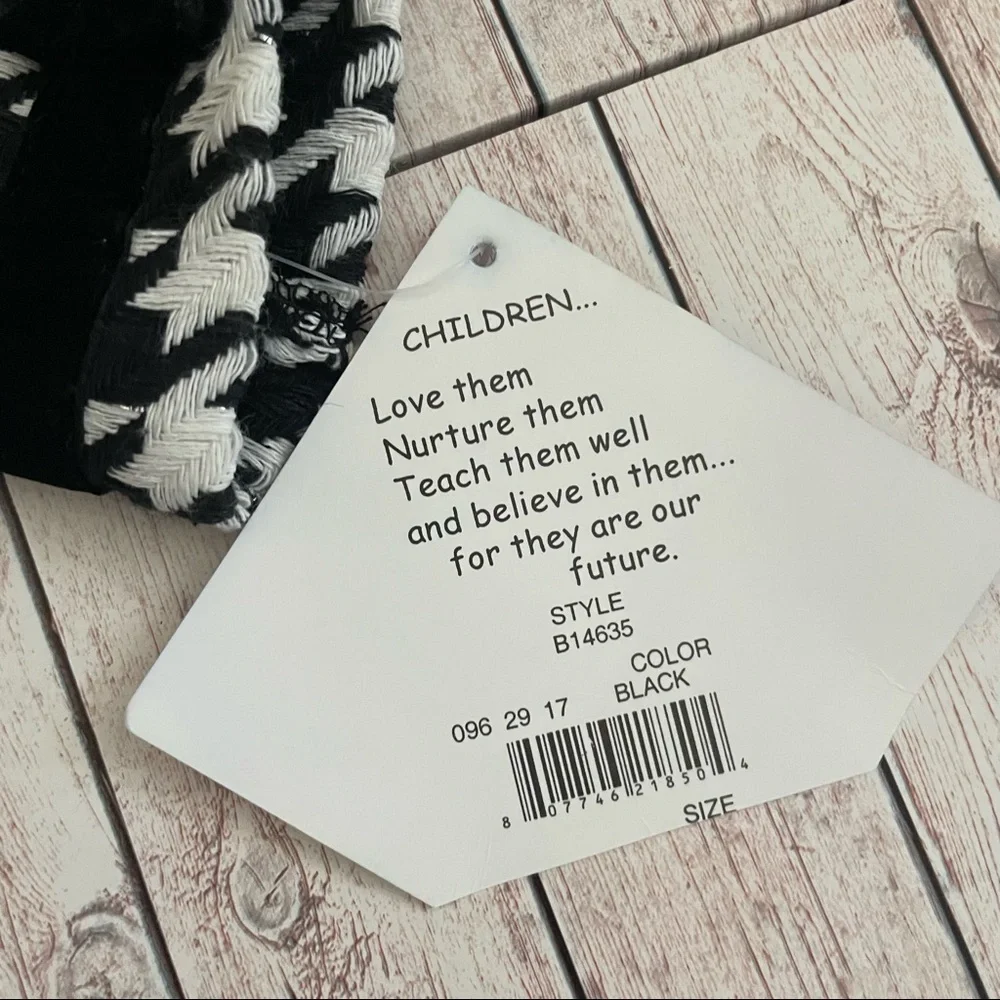 Blueberi Boulevard Youth baby Girls size 24 months black houndstooth print NWT